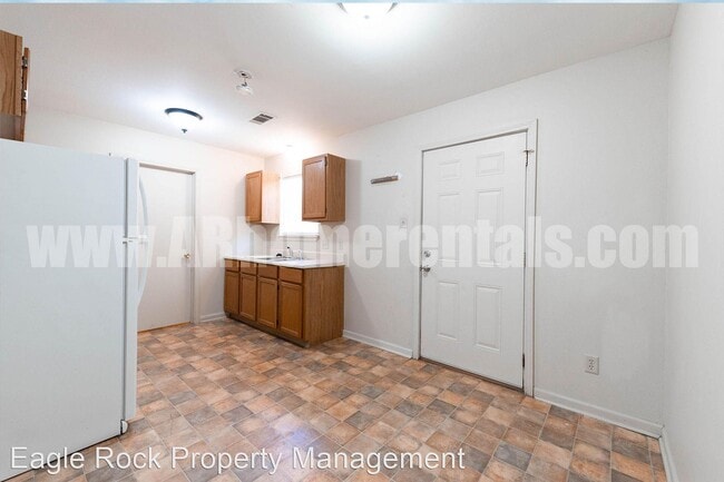 Building Photo - 2 br, 1 bath House - 10003 Shannon Drive