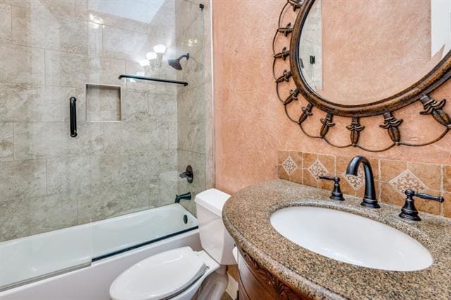 Building Photo - 702 E Peninsula Dr