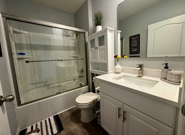 Building Photo - 1567 Barberry Dr