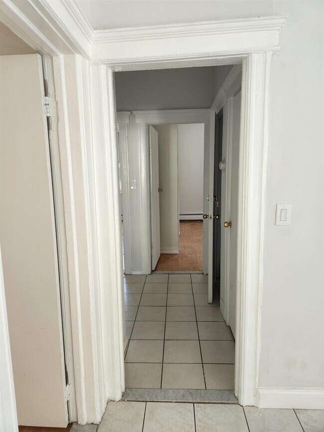 Building Photo - For Rent