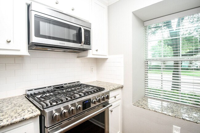 Building Photo - 2332 Winrock Blvd