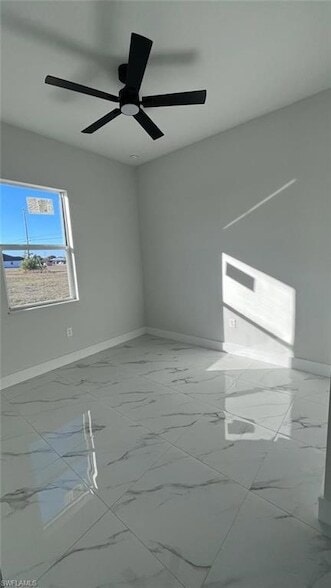 Building Photo - 1009 NE 15th Ln