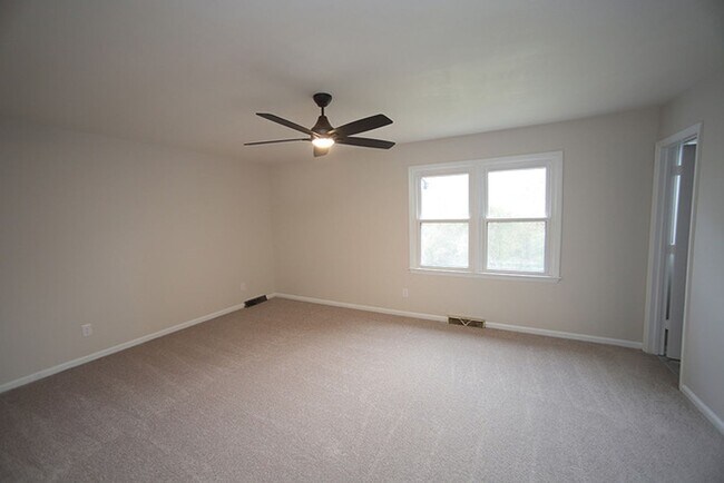 Building Photo - Renovated One Level Home in Fantastic North Raleigh Location!