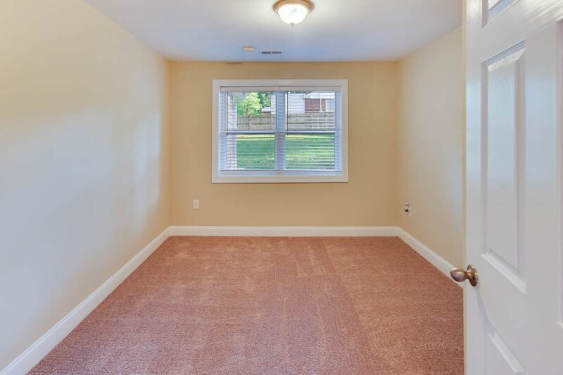 Building Photo - 1519 Lasalle St