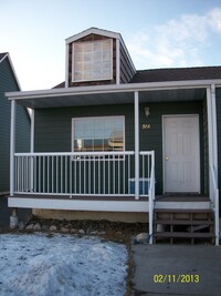 Building Photo - 3 Bedroom, 2 Bathroom 4-Plex