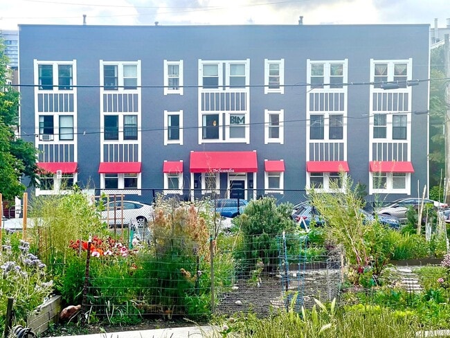Building Photo - Scandia Mignon Apartment Homes