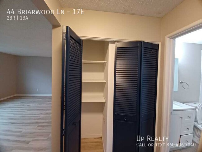 Building Photo - 40-44 Briarwood Ln