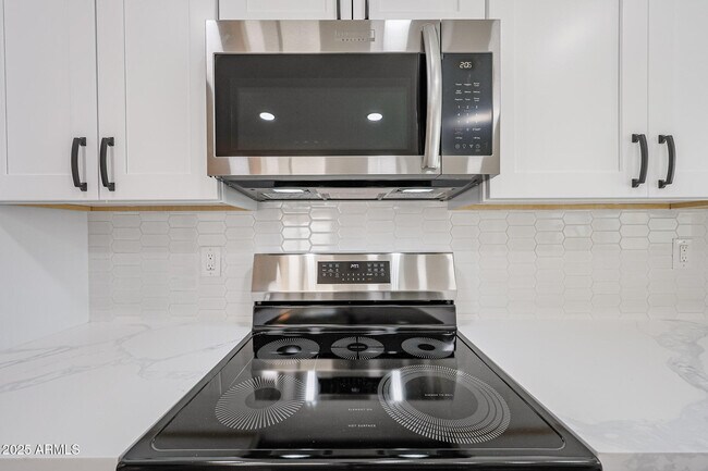 Building Photo - 11202 N 43rd Dr