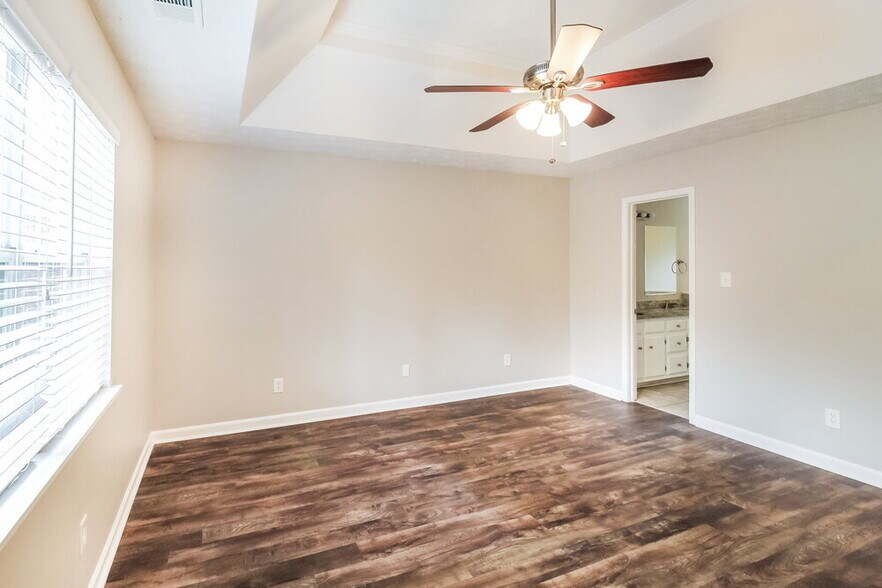 Building Photo - 779 Pepperwood Trail