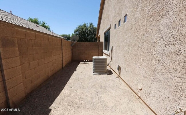 Building Photo - 3462 E Powell Way
