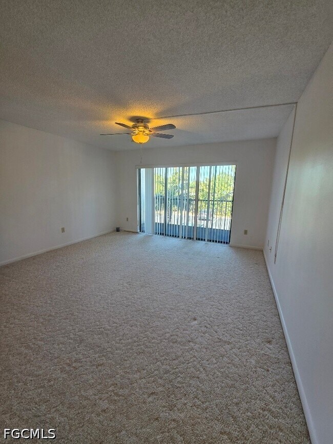 Building Photo - 9970 Sailview Ct