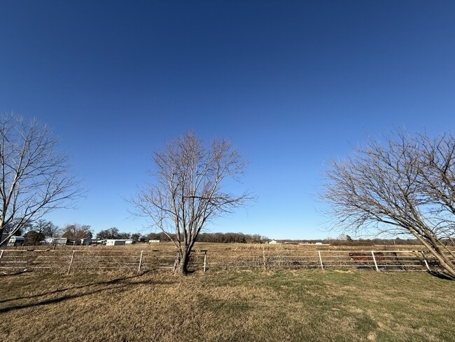 Building Photo - 3289 Cardinal Rd