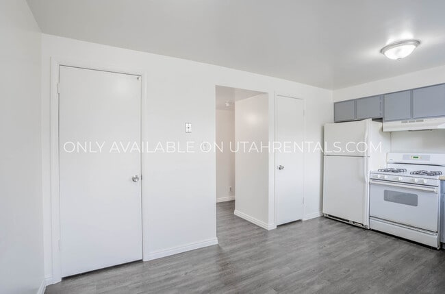 Building Photo - 186 W 100 N