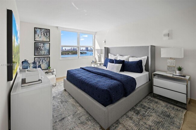 Building Photo - 650 West Ave