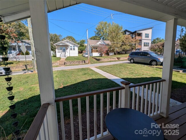 Building Photo - 29 Woodrow Ave