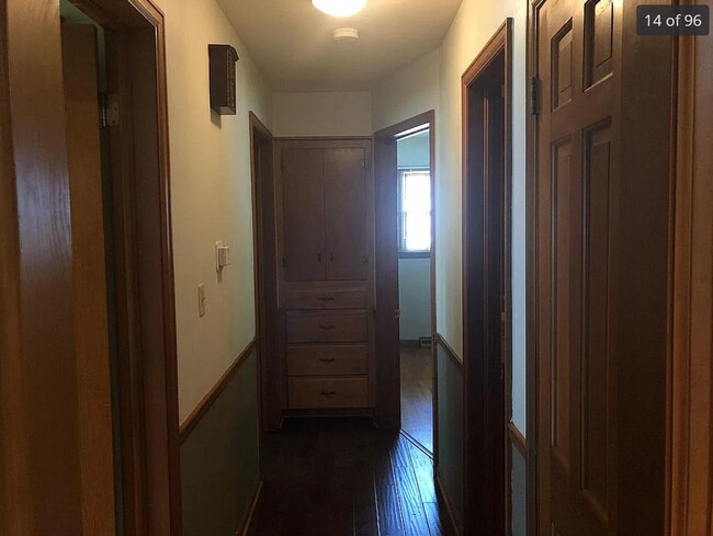 Building Photo - Charming Home in a Prime Central Springfield Location