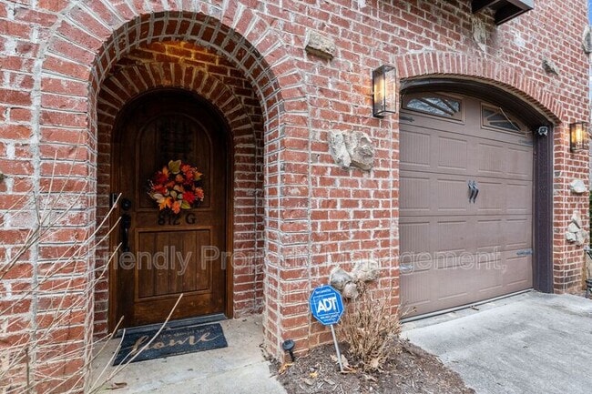 Building Photo - 812 Pisgah Church Rd