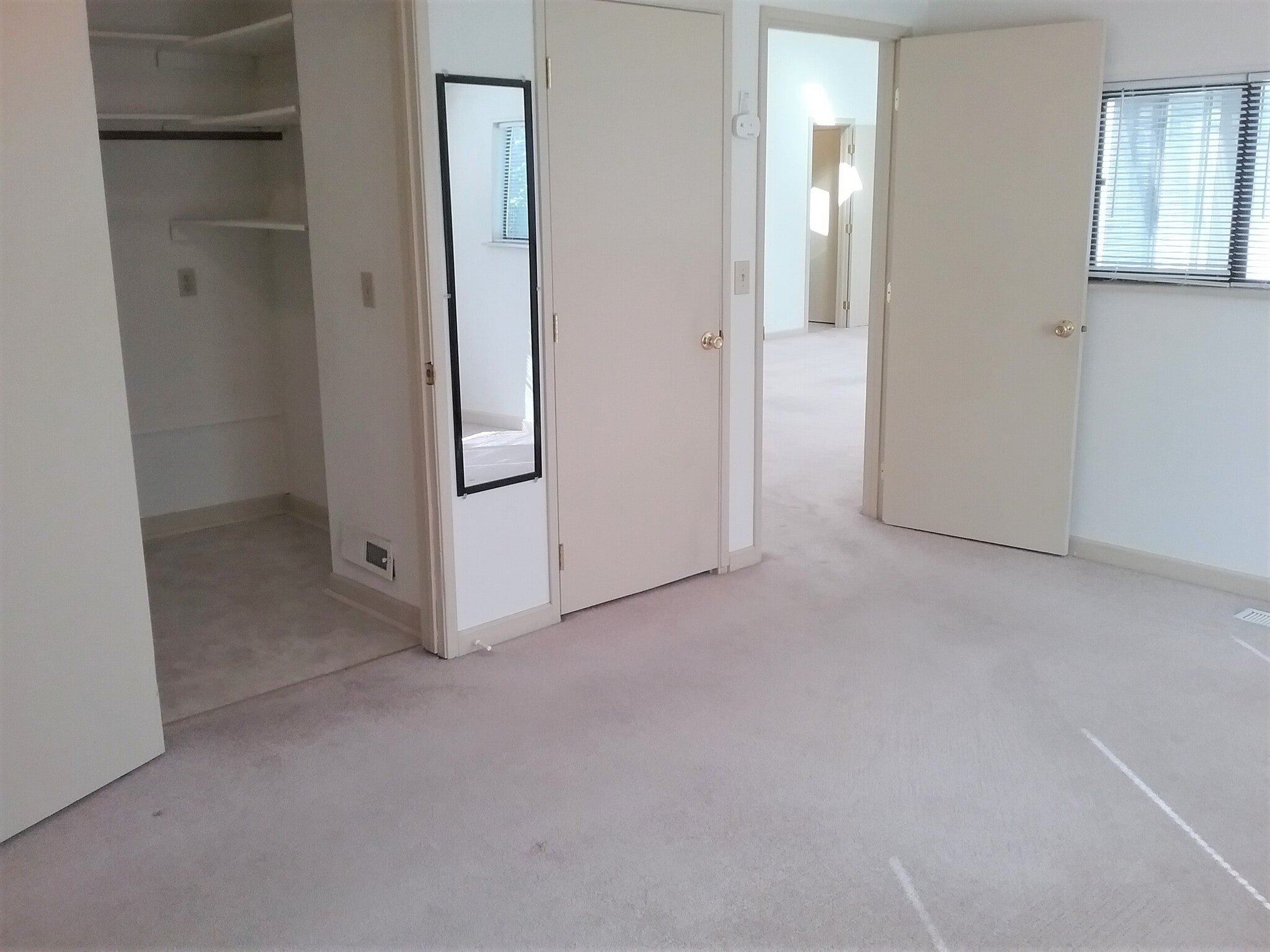 Building Photo - 2214 N Union Ave