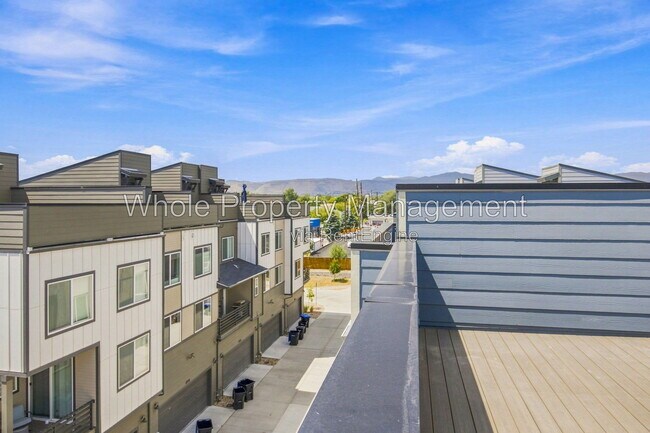 Building Photo - 12231 W 57th Dr