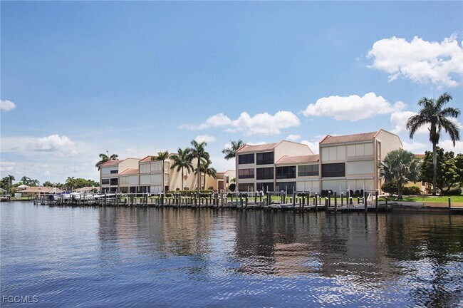 Building Photo - 4010 SE 20th Pl