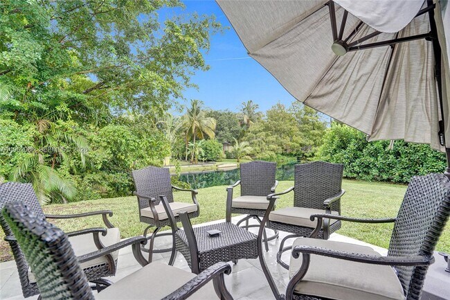 Building Photo - 470 Petersburg Tr