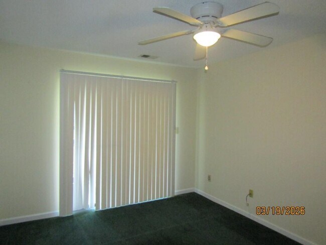 Building Photo - 1095 Plantation Dr