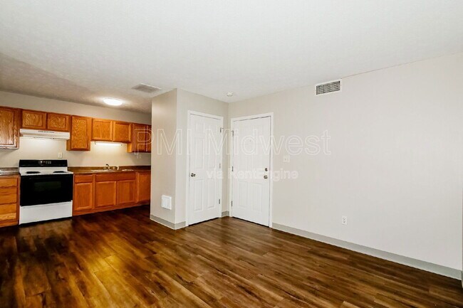 Building Photo - 1702 W Michigan St