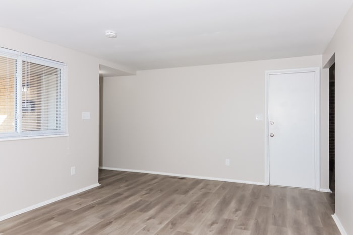 Building Photo - 6701 Gilette Dr