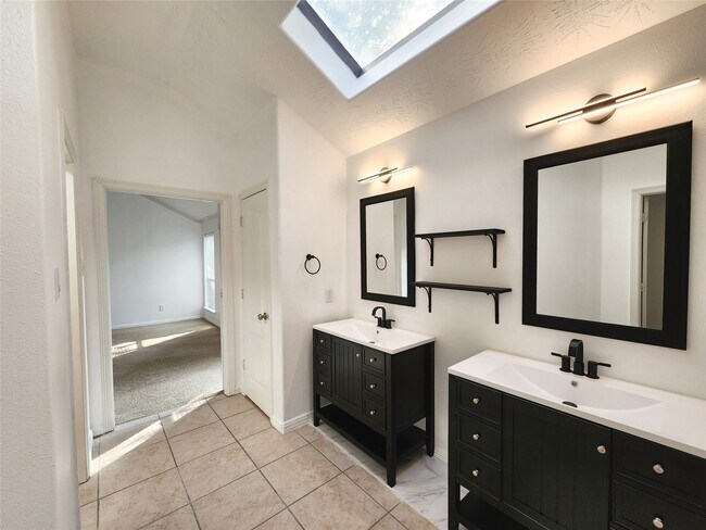 Building Photo - 18730 Dempsey Oaks Dr
