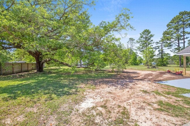 Building Photo - 3579 Oakwood Dr