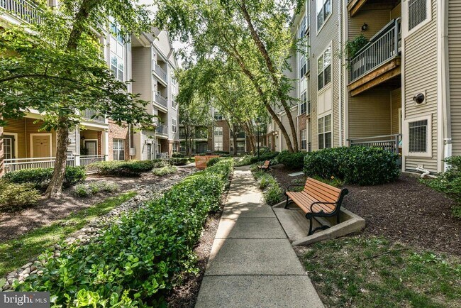 Building Photo - 3021 Nicosh Cir
