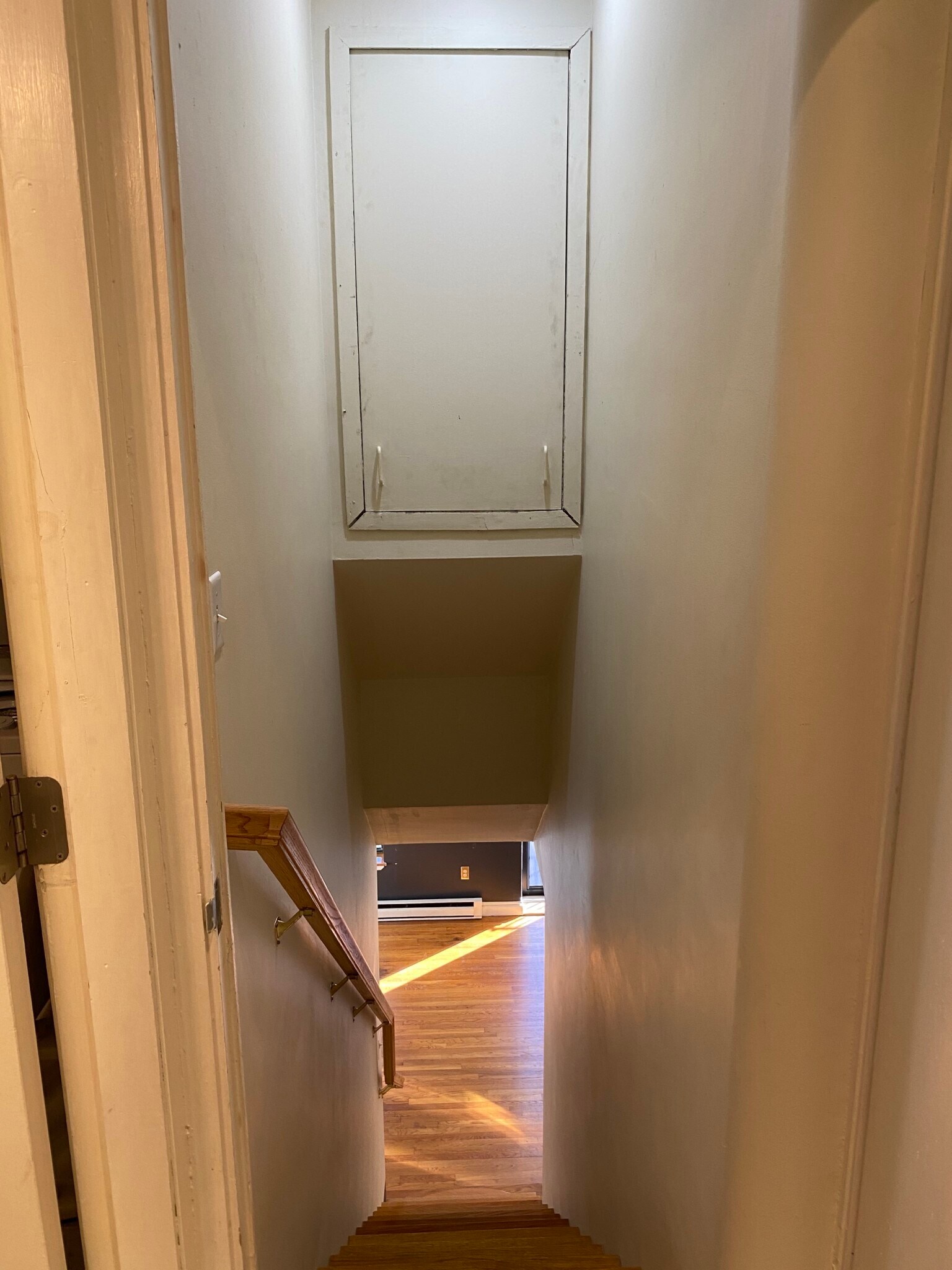 Building Photo - 16 Wellington St