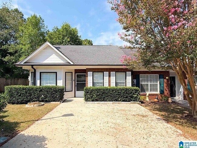 Primary Photo - 158 Sugar Dr