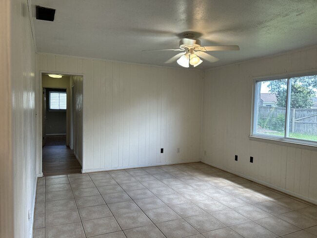 Building Photo - 3841 Forrester Ln