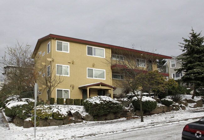 Primary Photo - 1400 E Spruce St