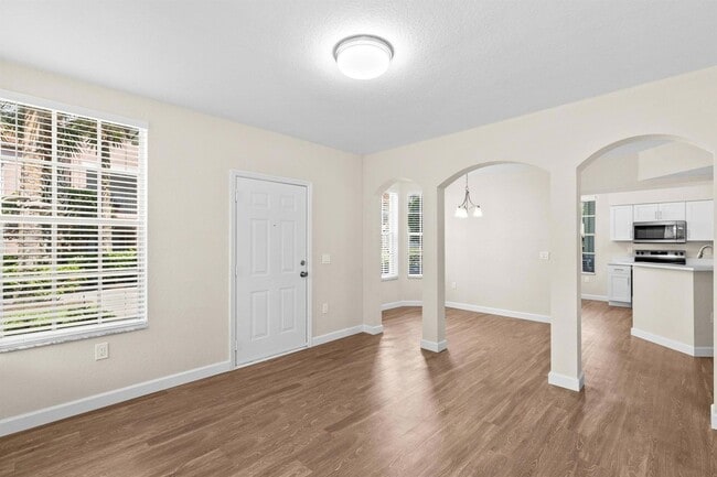 Building Photo - 1609 Belmont Pl