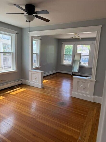 Building Photo - 304 Webster Ave