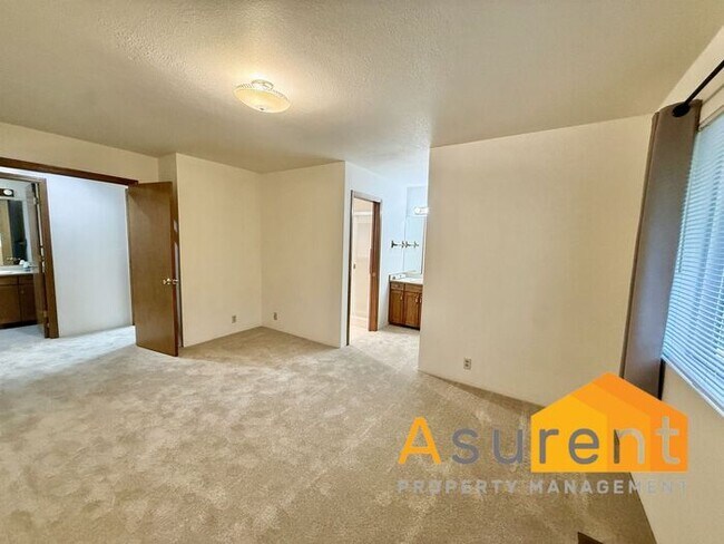 Building Photo - Charming 3-bedroom, 2-bath Ashland Home