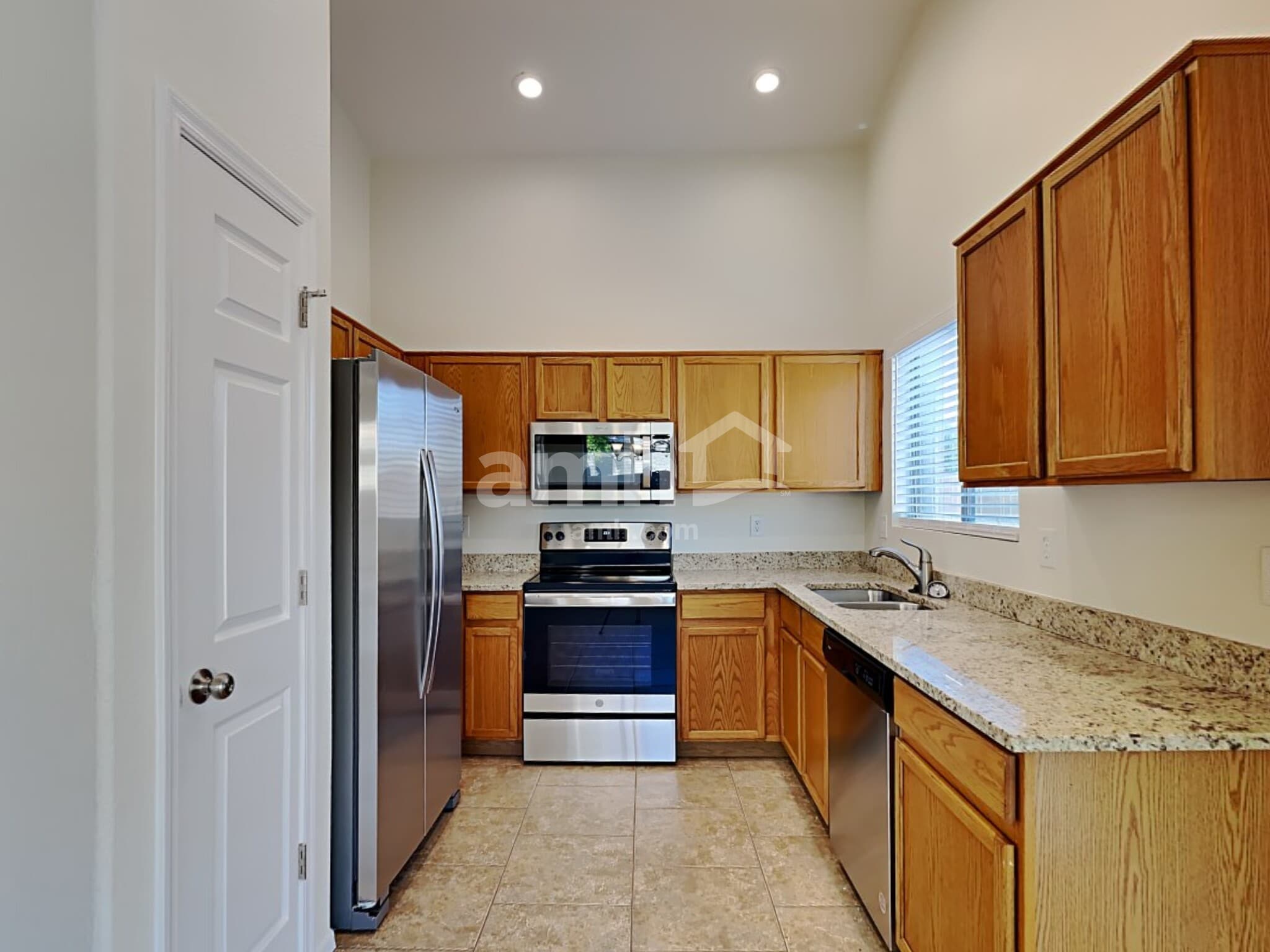Building Photo - 16210 W Tasha Dr