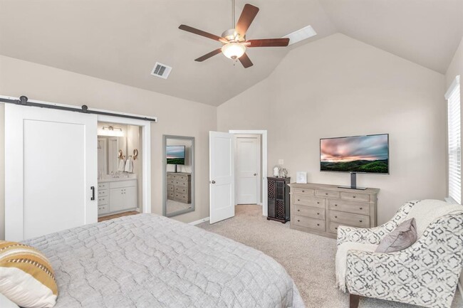 Building Photo - 9423 Starlight Oak Dr