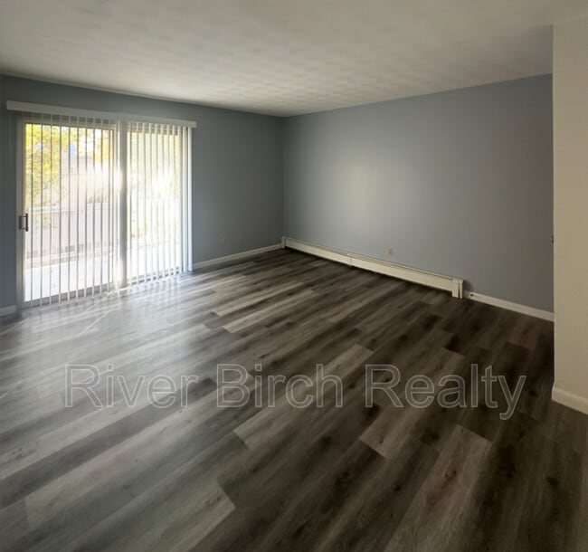 Building Photo - 525 W Cook St