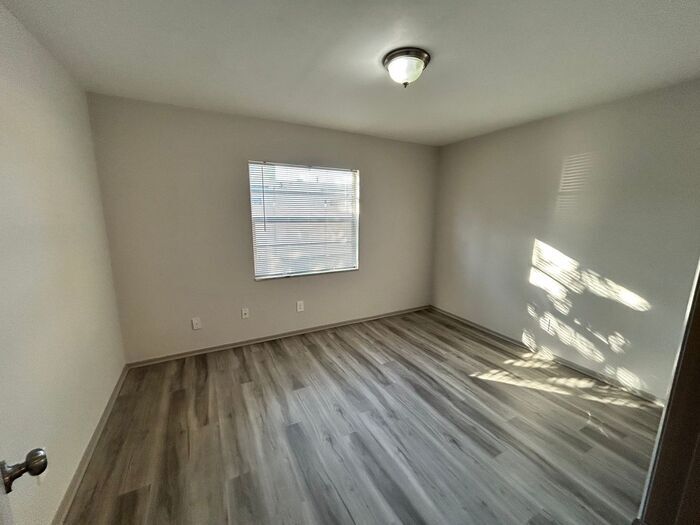 Building Photo - 12092 Aurora Ct