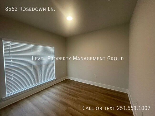Building Photo - 8562 Rosedown Ln