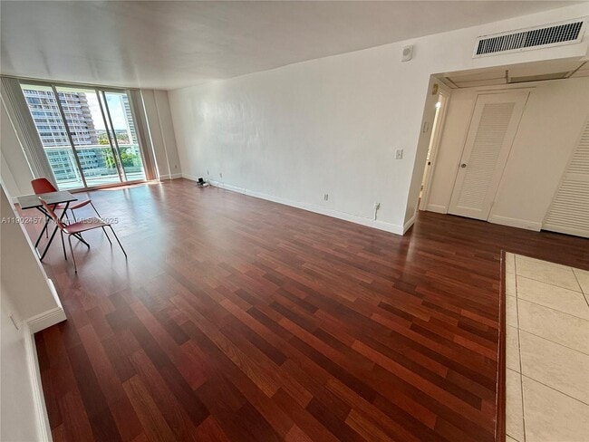 Building Photo - 19390 Collins Ave