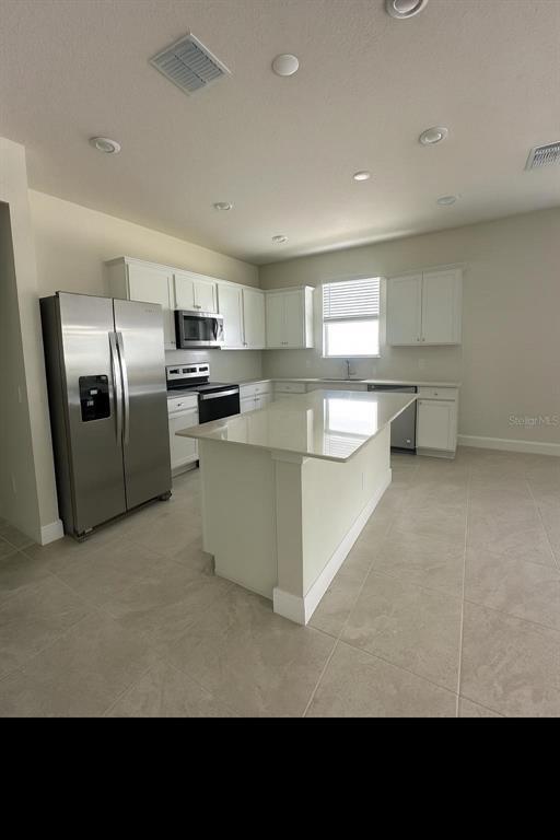 Building Photo - 6040 Wildline Dr