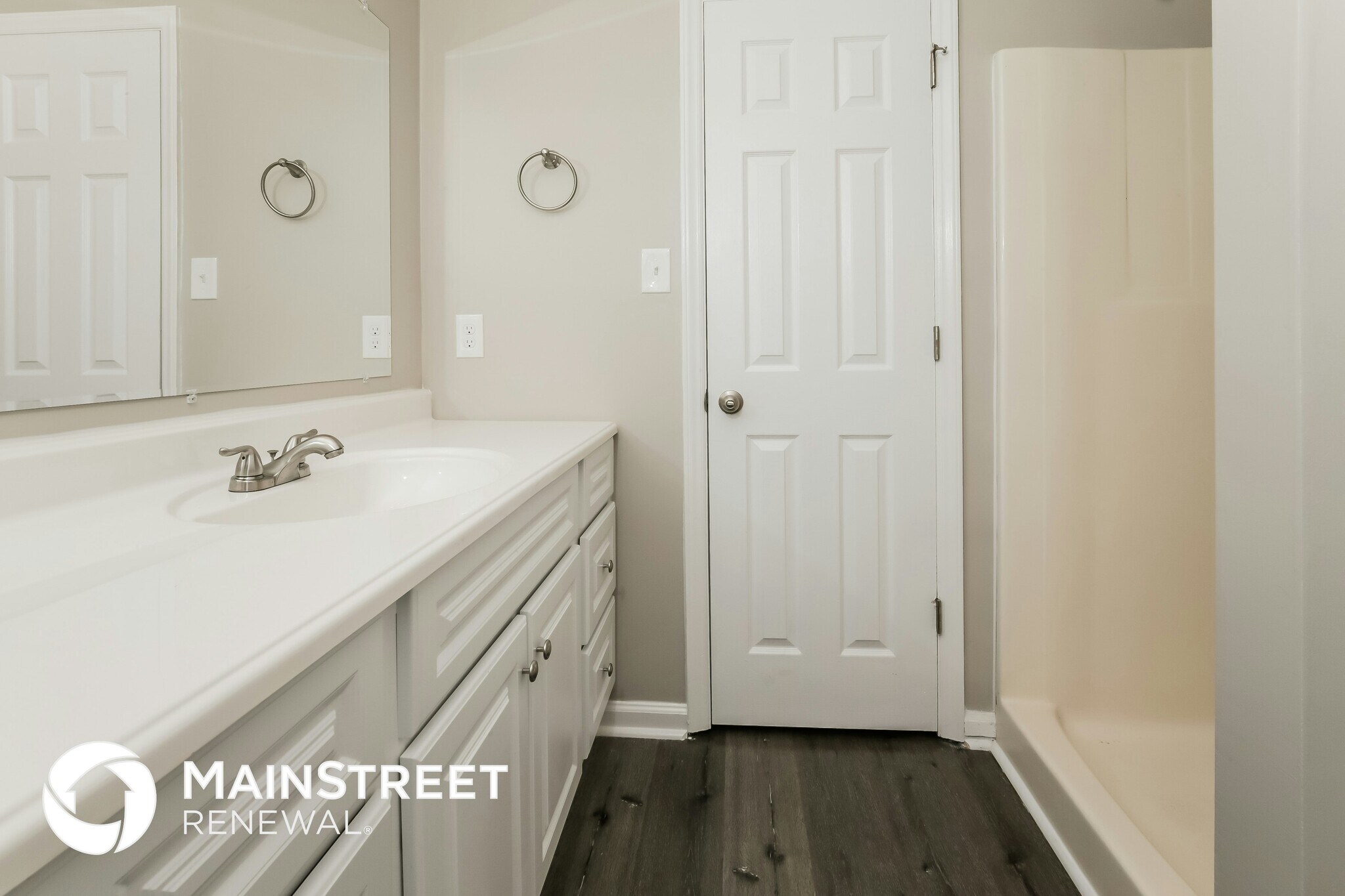 Building Photo - 16 Loney Cir