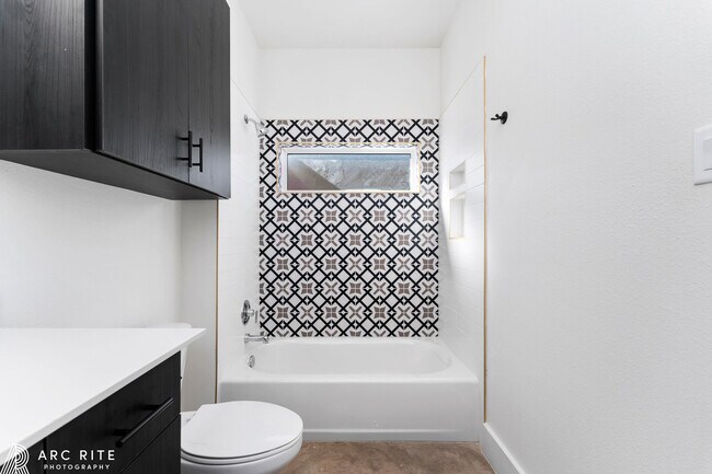 Building Photo - 4527 22nd Pl