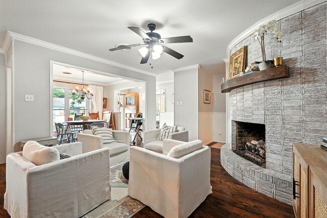 Building Photo - 3026 Ventura Dr