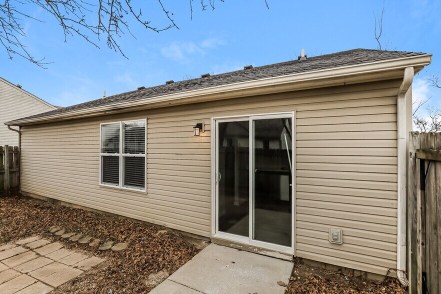 Building Photo - 4071 Dogwood Ct