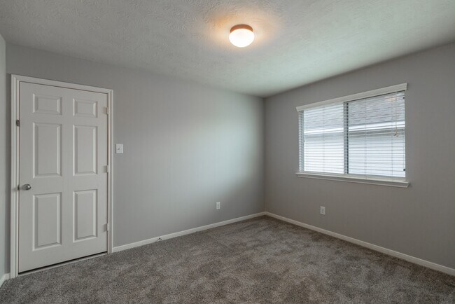 Building Photo - 14319 Heath Falls Ln